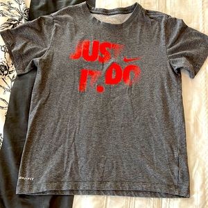 Nike tee